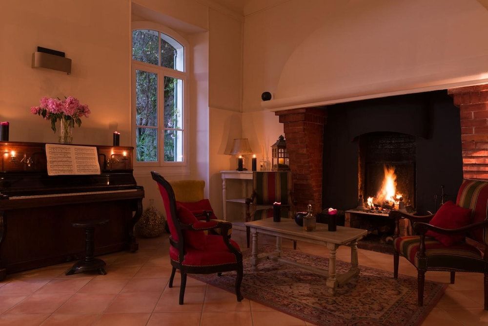 Hôtel La Bellaudière 2