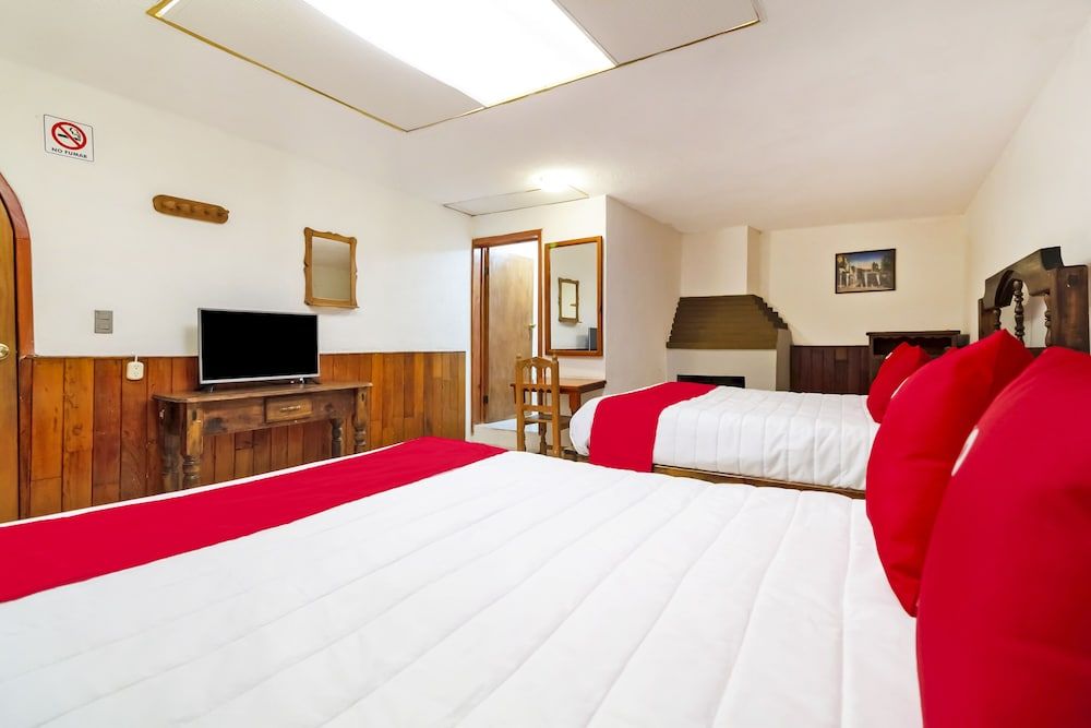 OYO Hotel Las Nubes,Mercado de Dulces y Artesanías Ámbar 2 stelle a San Cristóbal de Las Casas