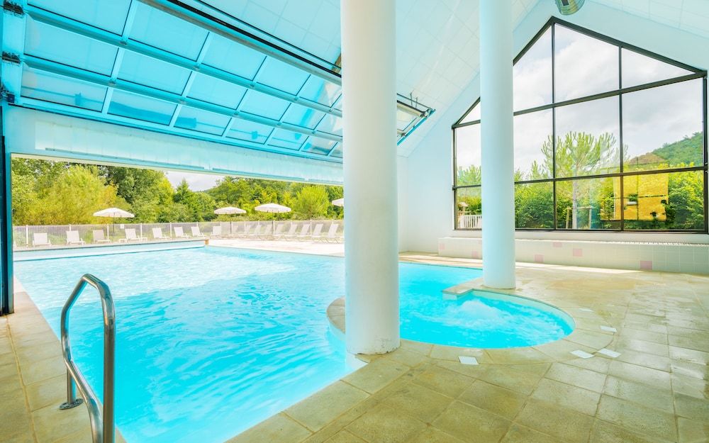 Résidence Lagrange Vacances Les Bastides de Lascaux 4 estrelas em Montignac