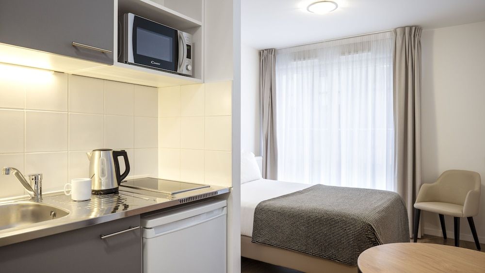 Séjours & Affaires Paris Bagnolet 3