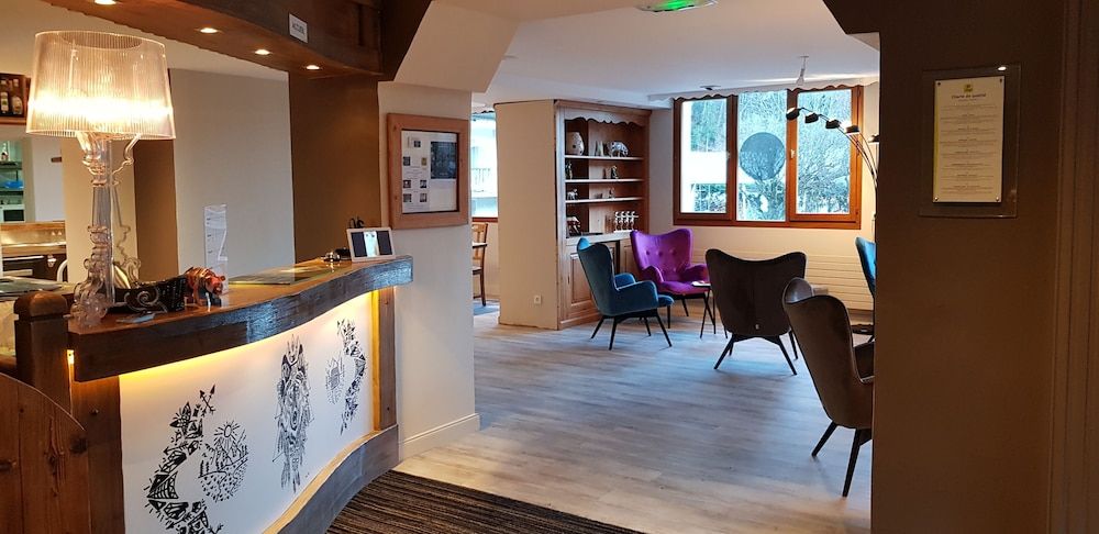 Logis Hôtel le Relais du Mont Blanc 2