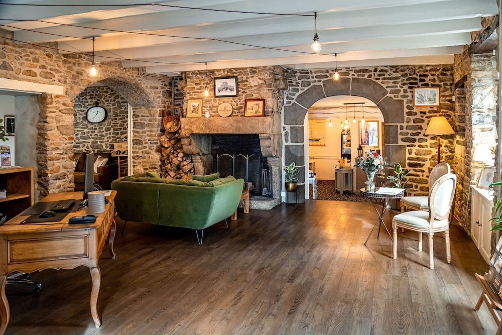 Hôtel de la Porte Saint-Malo 3