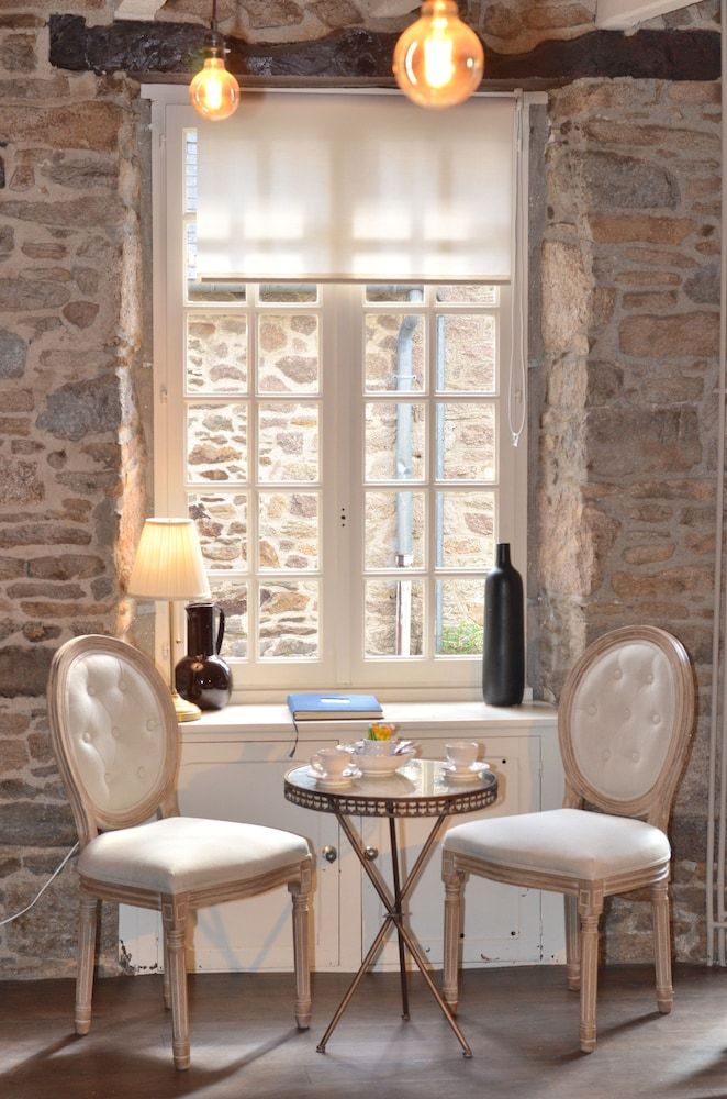 Hôtel de la Porte Saint-Malo 2