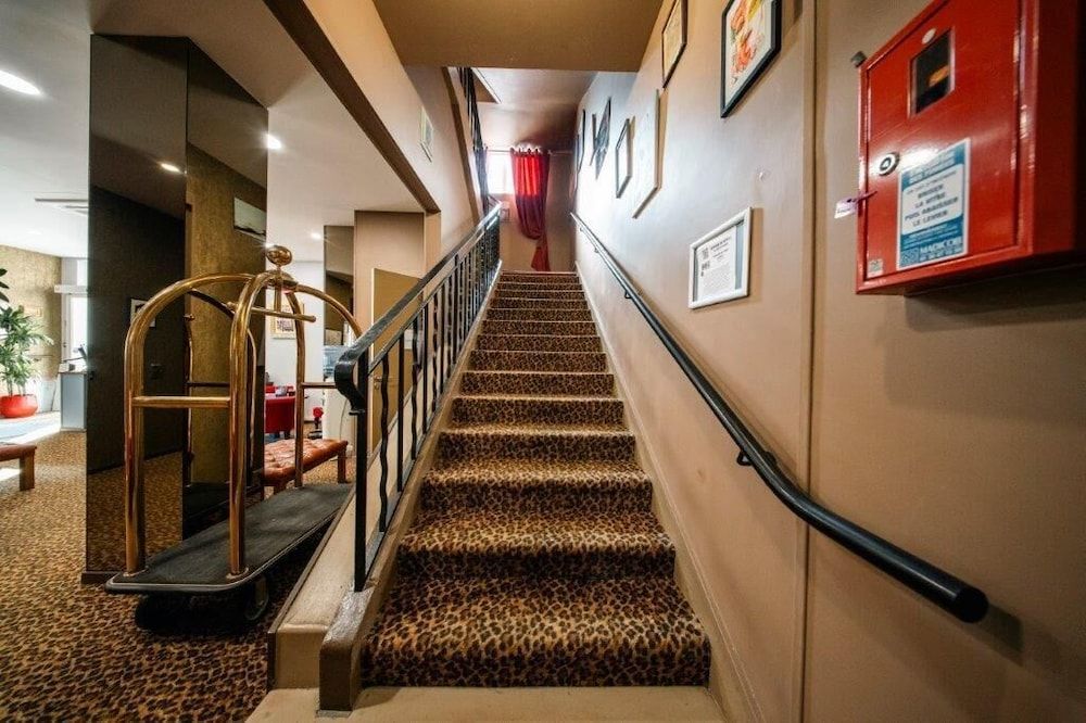 BRIT HOTEL PRIVILEGE LISIEUX – La Villa des Arts 2