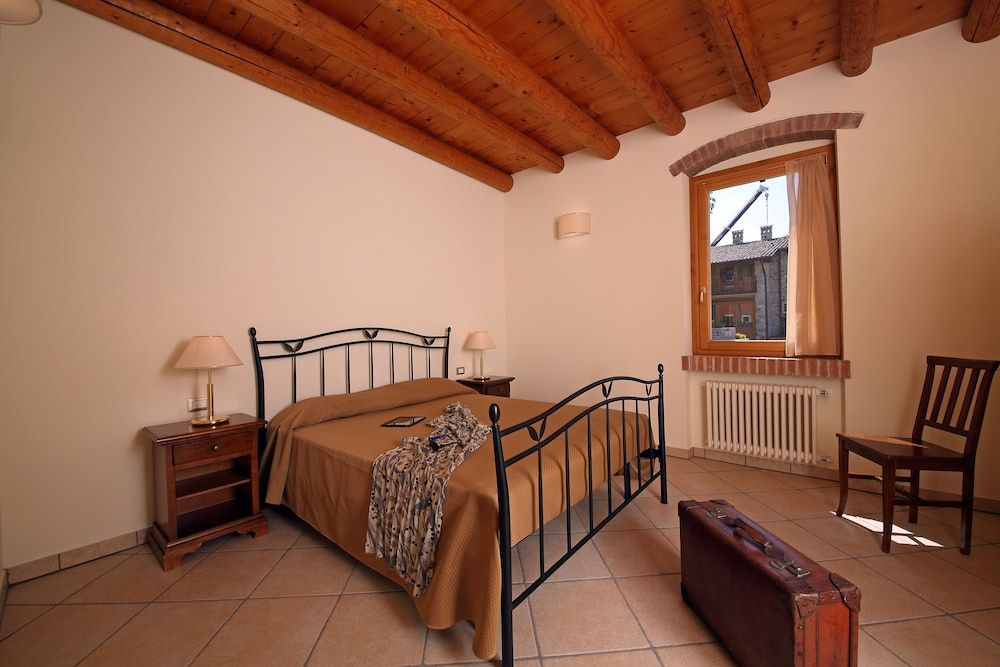 Residence Borgo Mondragon 3