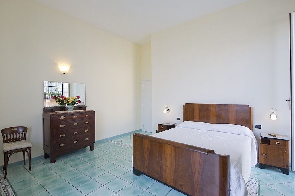 Palazzo Della Monica 2