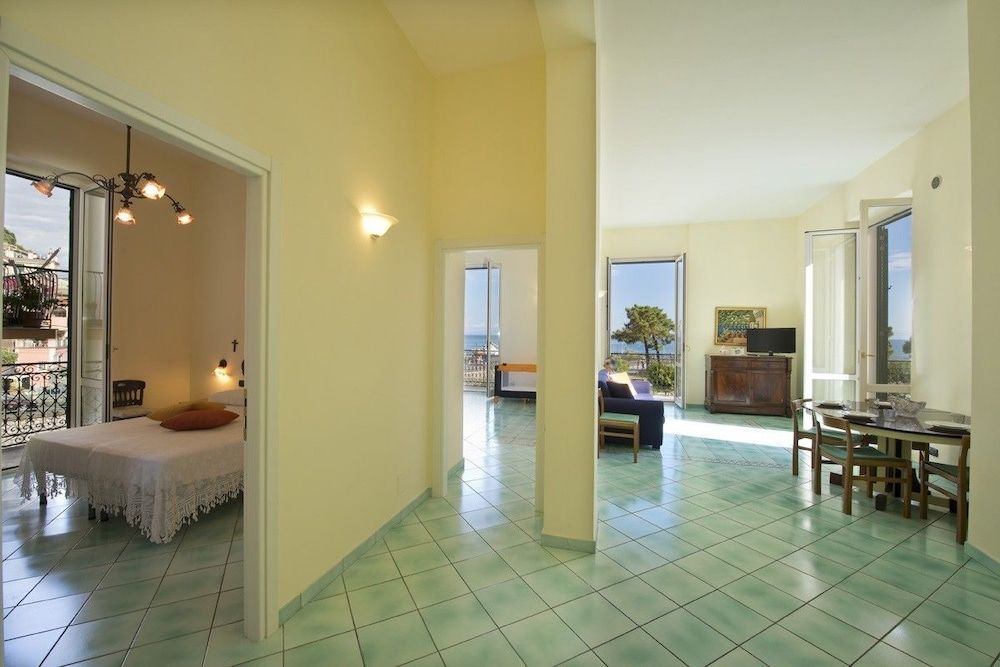 Palazzo Della Monica 3