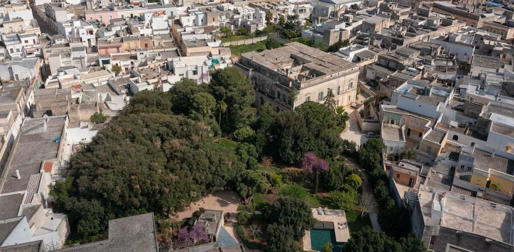 Palazzo Donna Elisabetta -Guest House 5 étoiles à Mandurie