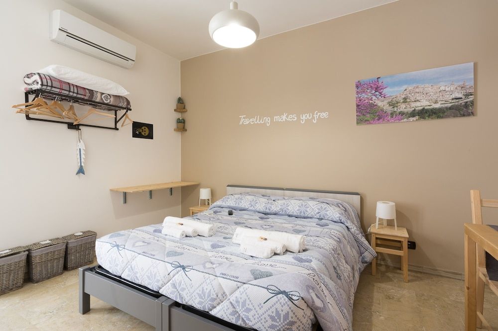 Pura Vida Barocca -1 estrellas en Ragusa