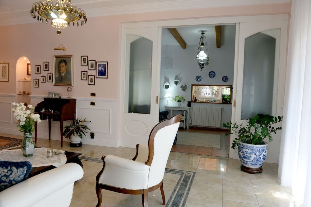 Il Giardino delle Jacaranda 2