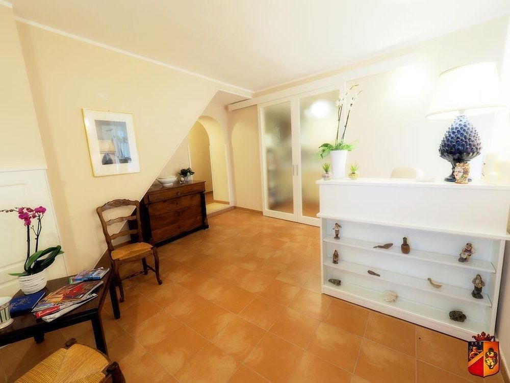 Palazzo Toraldo di Francia 2