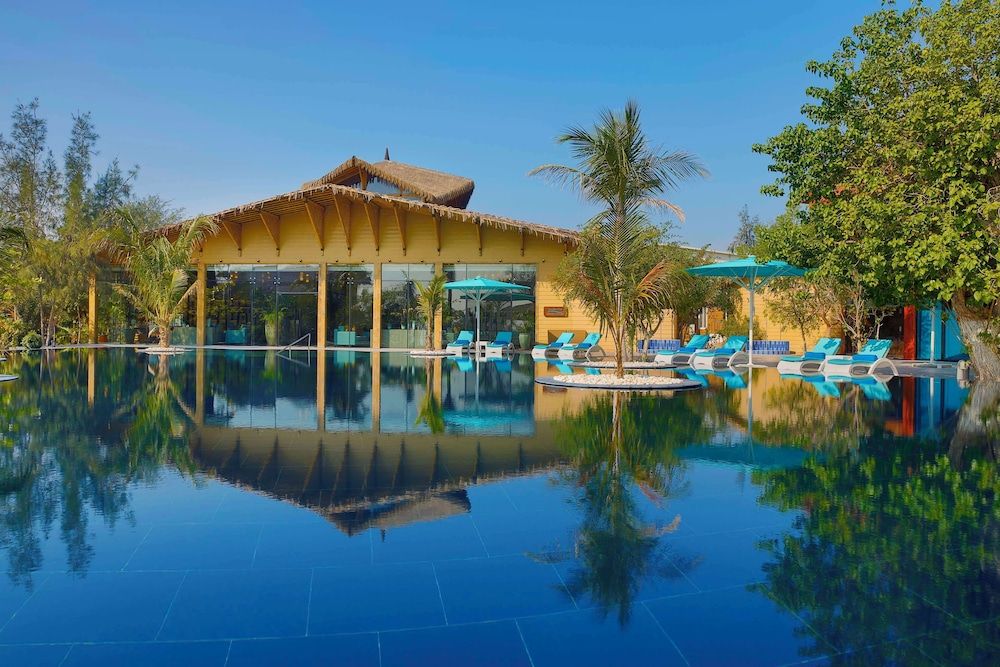 Anantara World Islands Dubai Resort 1