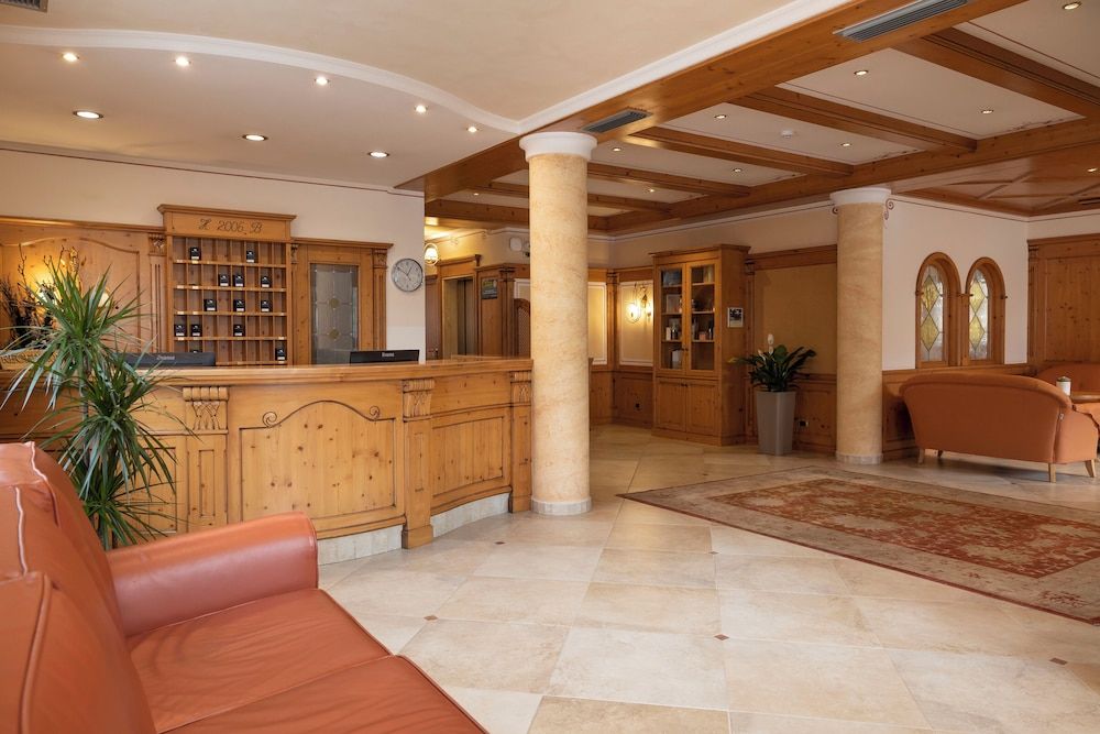 Beverly Alps Hotel & Spa 2