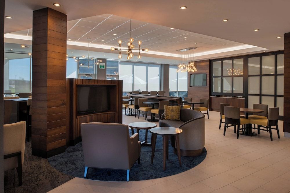 TownePlace Suites by Marriott Saskatoon 3