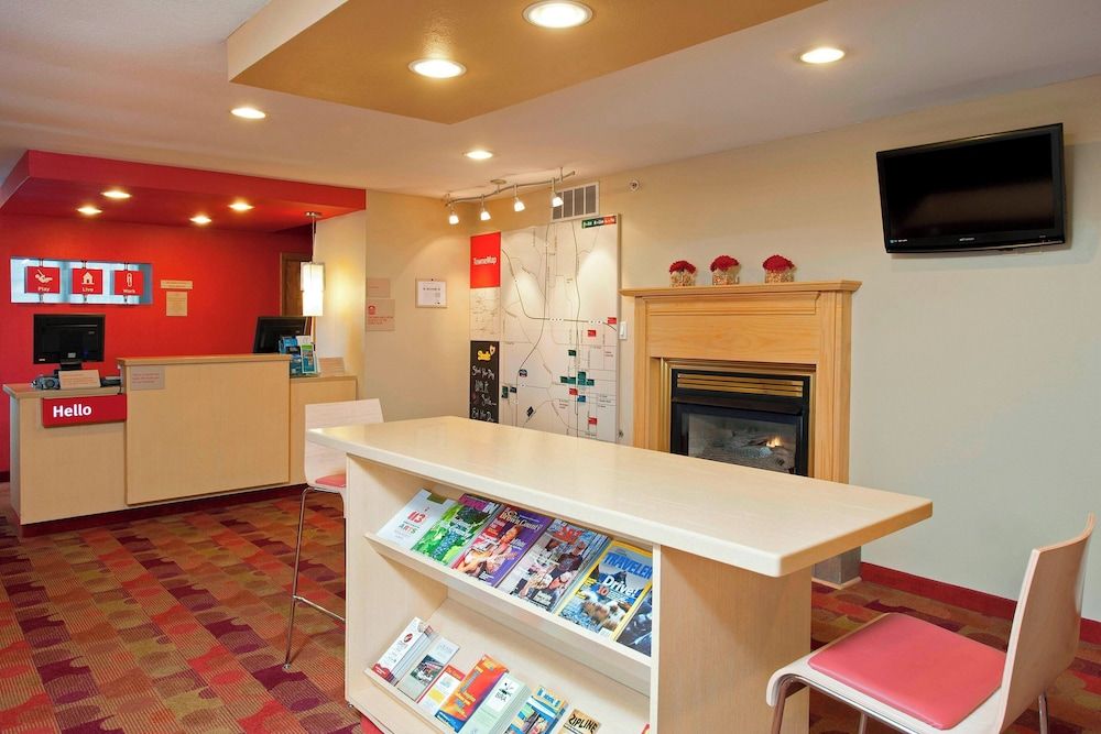 Towneplace Suites By Marriott Bloomington 2