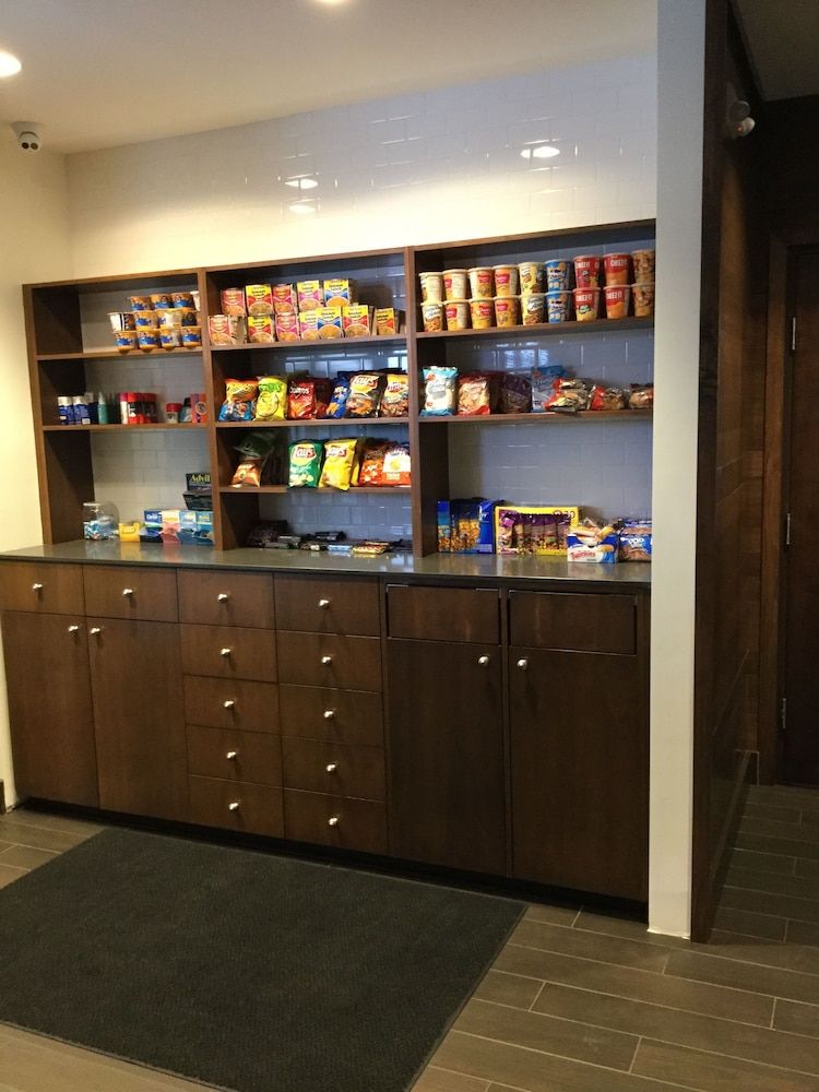 Radisson Hotel Detroit Metro Airport 2