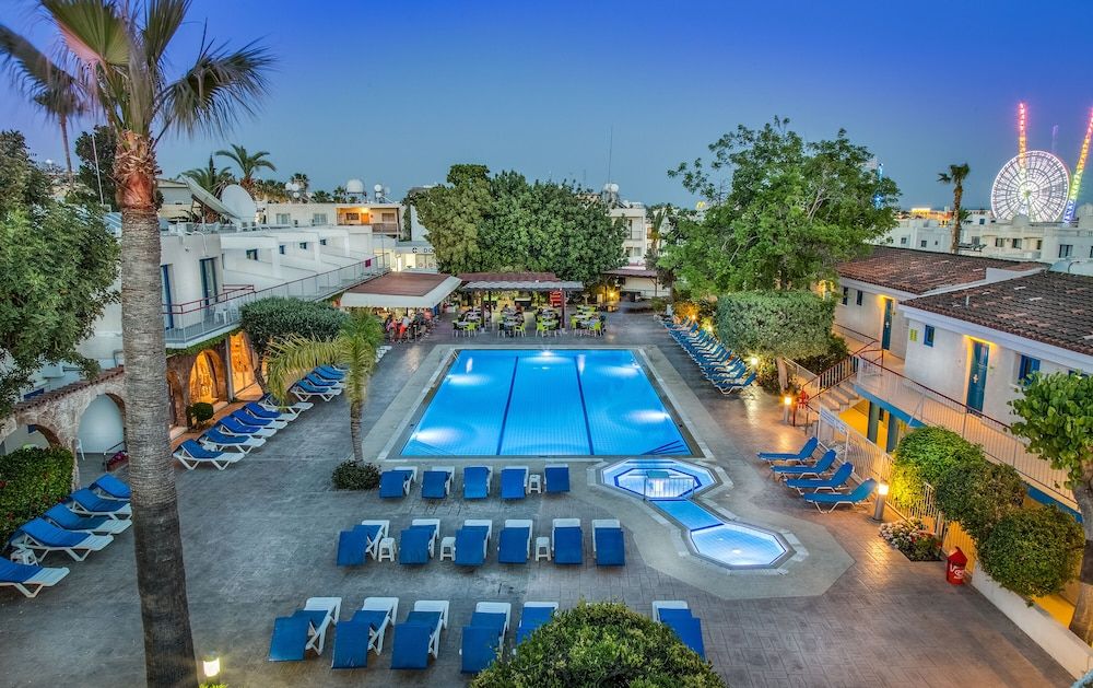 Green Bungalows Hotel Apartments 1