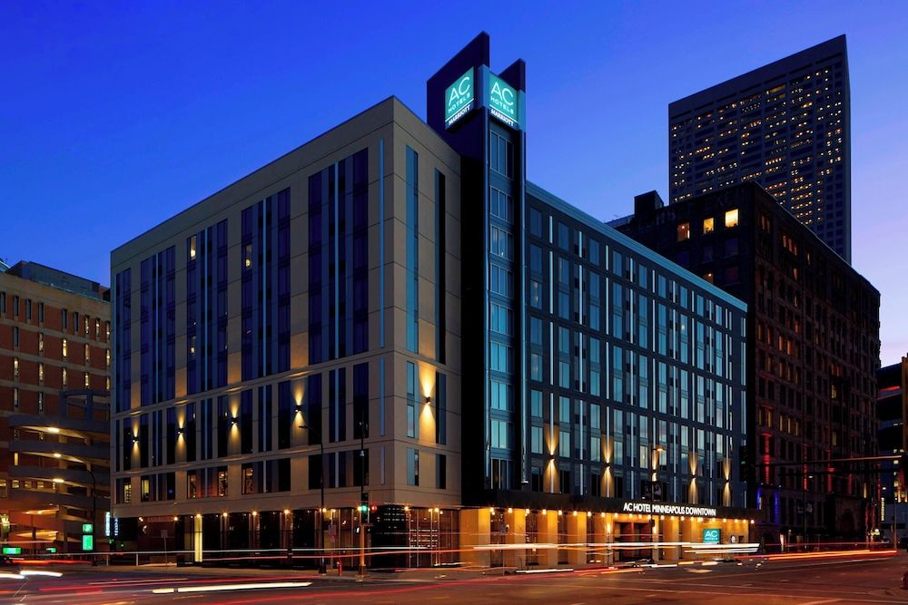 AC Hotel by Marriott Minneapolis Downtown 4 estrellas en Minneapolis