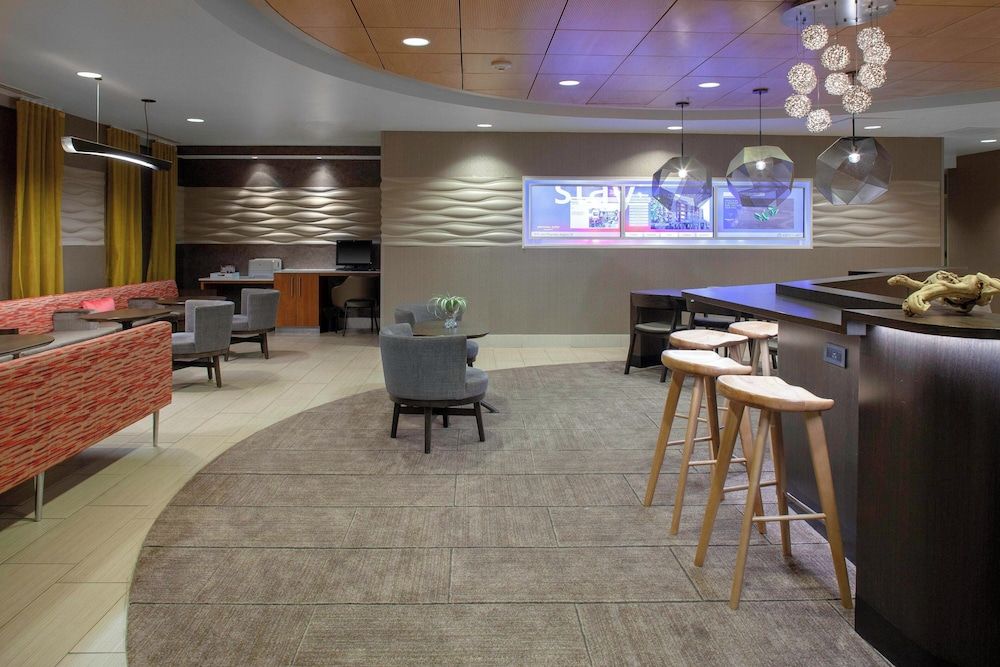 SpringHill Suites Cincinnati North/Forest Park 2