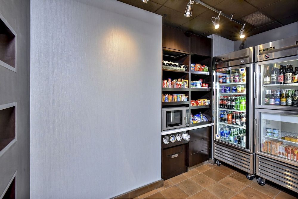 Courtyard by Marriott Downtown Boise 2