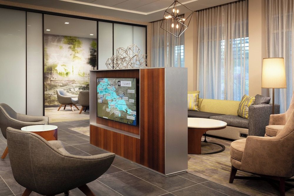 Courtyard by Marriott Winter Haven 2