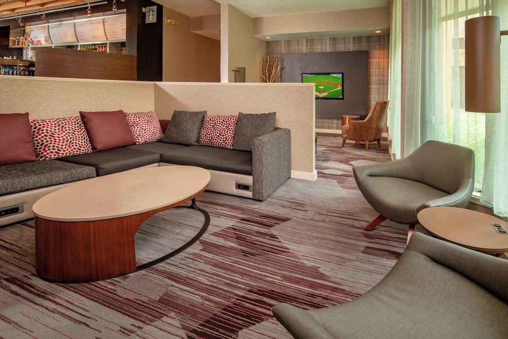 Courtyard by Marriott Rockville 2