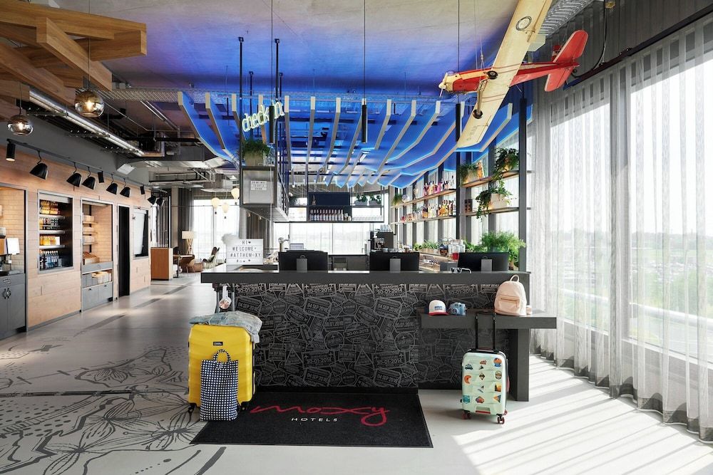 Moxy Cologne Bonn Airport 3