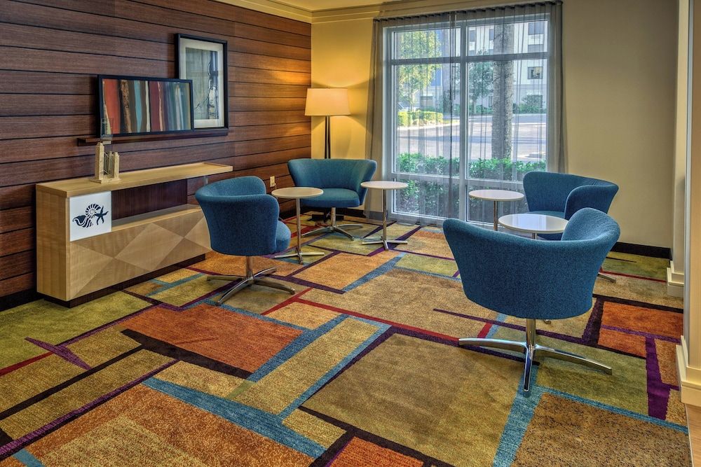 Fairfield Inn & Suites by Marriott Naples 3