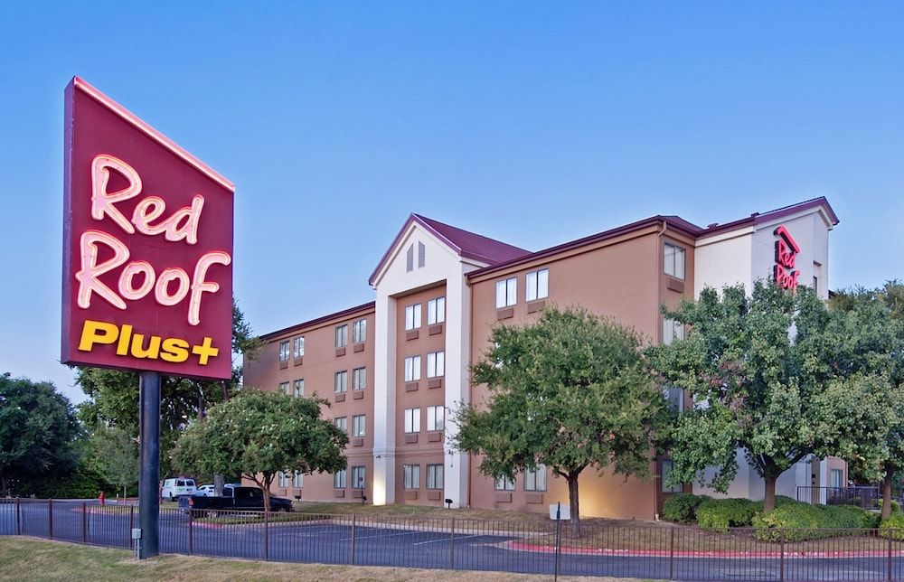 Red Roof Inn PLUS+ Austin South 3 estrellas en Austin