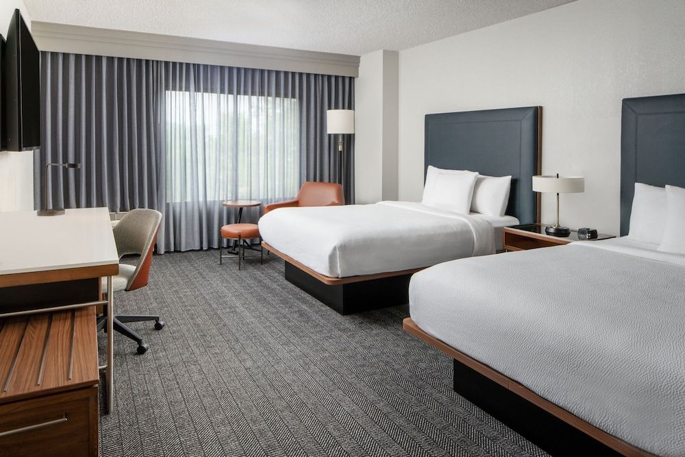 Courtyard by Marriott New Orleans Metairie 1