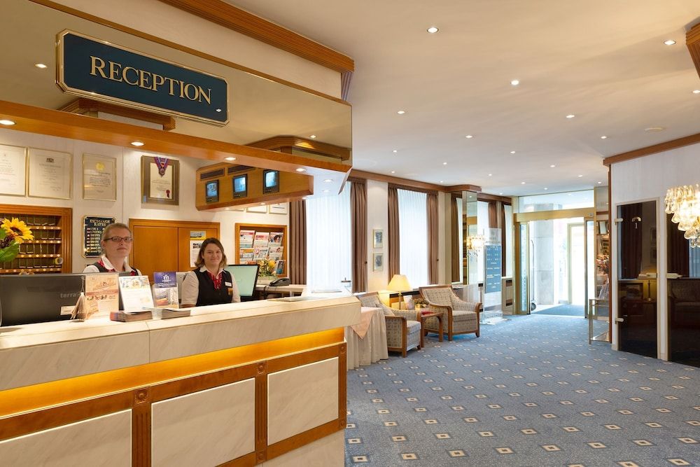 Ringhotel Loew's Merkur 1