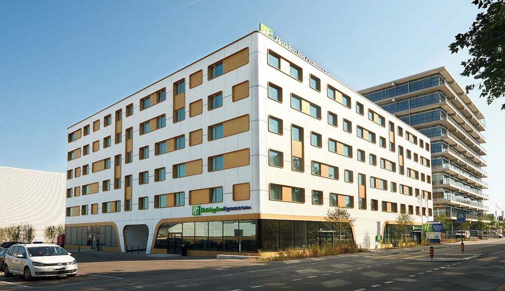 Holiday Inn Express & Suites Basel Allschwil by IHG -1 estrellas en Basilea