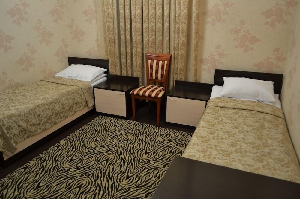 Frant Hotel 2