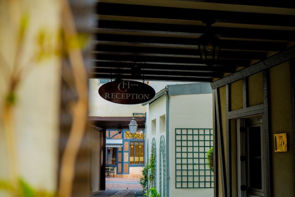 Churchill Hotel Bayeux Centre 3