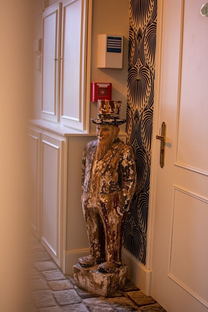 Churchill Hotel Bayeux Centre 2