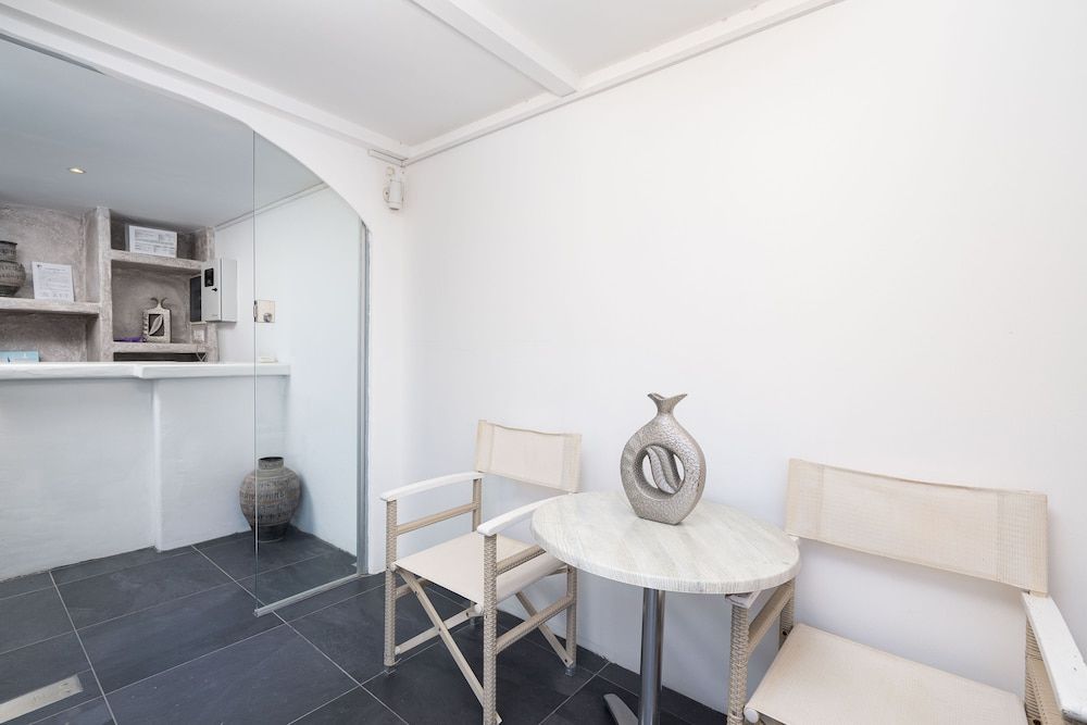 Kratiras View Luxury Suites 2