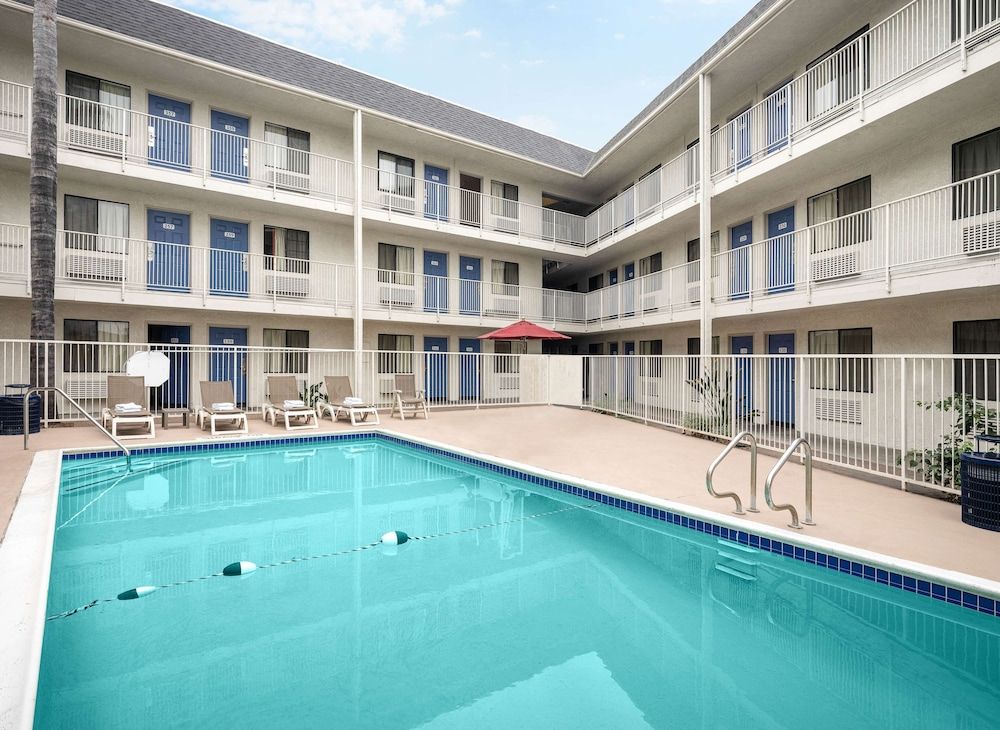 Motel 6 Buena Park Knotts Berry Farm 2 estrelas em Buena Park