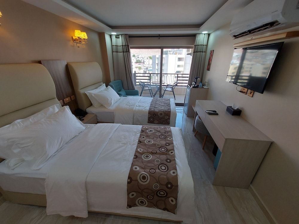 Jordan Seasons Hotel 3