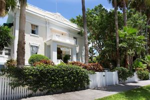 Weatherstation Inn