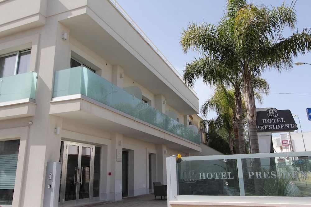 Hotel Presidente 4 estrelas em Porto Cesareo