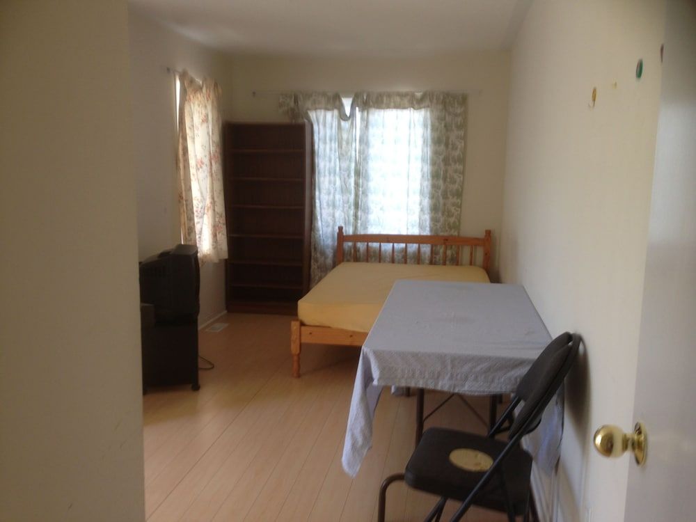 Toronto North Travellers Home 2