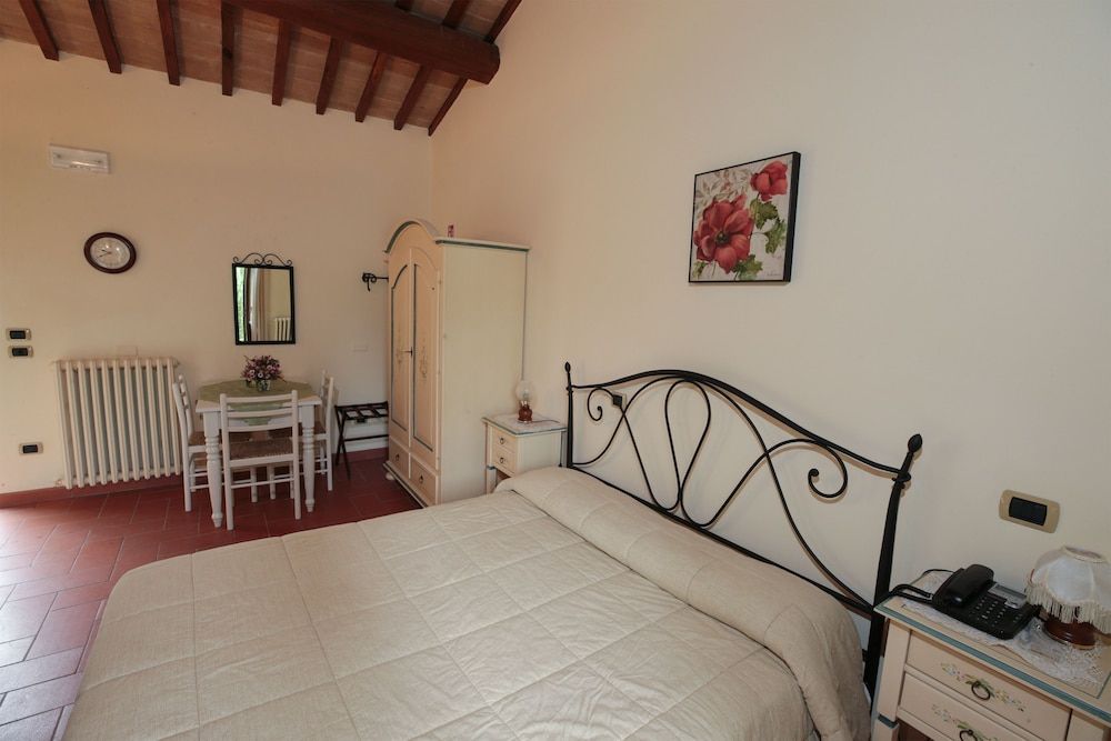 Il Castellaro Country House 2