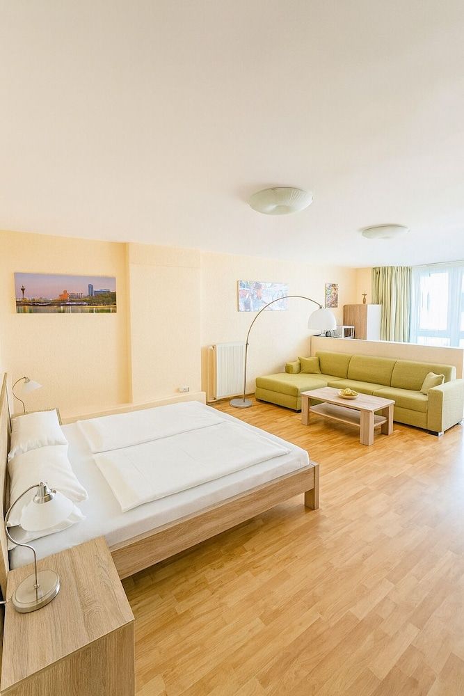 Apartments Atomis Hotel Düsseldorf City 3 estrellas en Düsseldorf