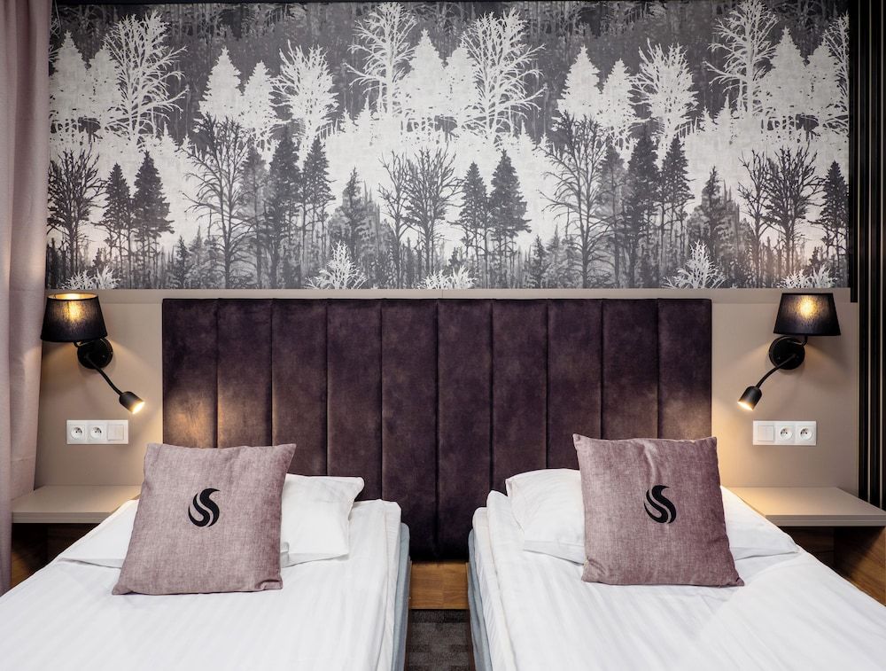 Scout Hotel 3 estrelas em Częstochowa