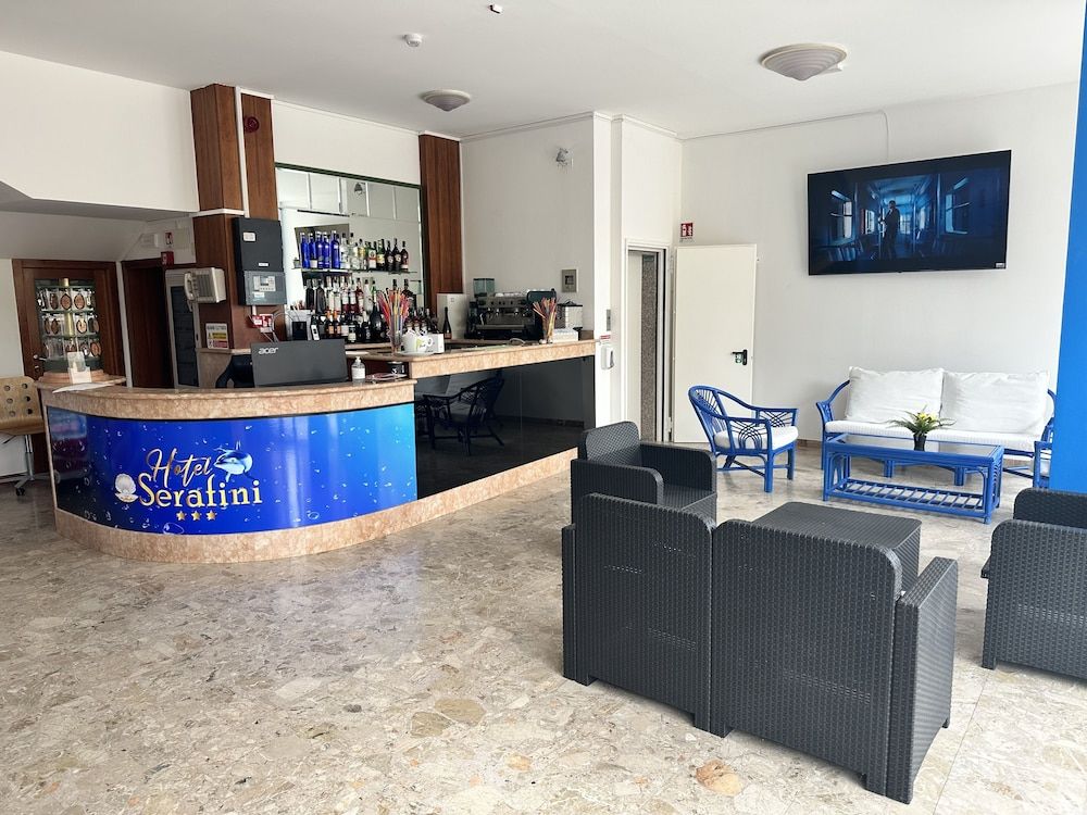Hotel Serafini Rimini 2 estrellas en Rímini