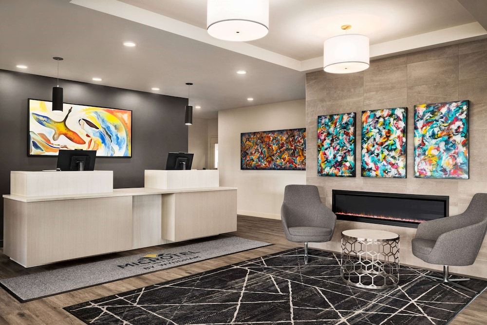 Microtel Inn & Suites Montreal Airport - Dorval QC 2