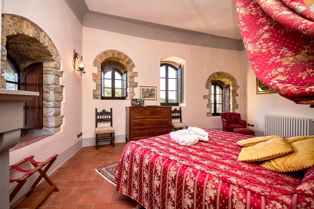 Castello di Tornano Wine Resort 3