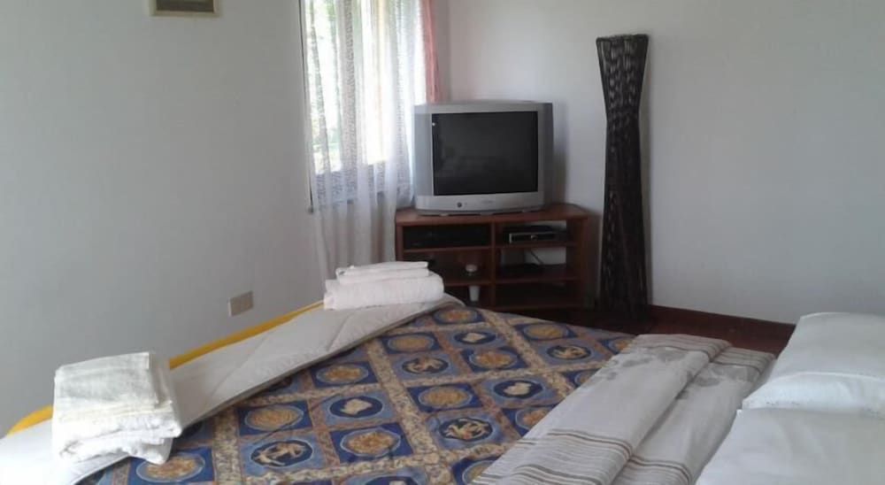 La Valle Del Poeta 3