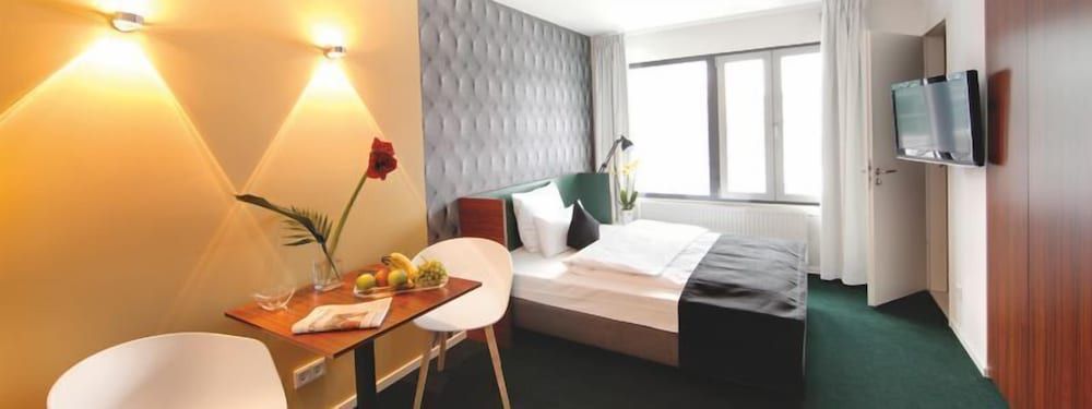 Pandion Boardinghouse 2