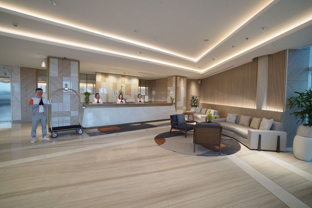Harris Suite Puri Mansion 2